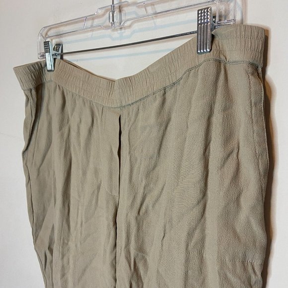 J Jill Women L Crop Pull On Pant Beige Crinkle Elastic Stretch Waist Lightweight - Picture 2 of 10
